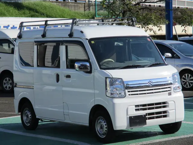 スズキ エブリイ HBD-DA17V(4WD)の写真3