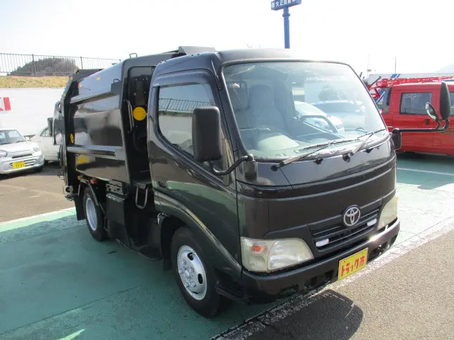 トヨタ ダイナ BDG-XZU304A(2WD)の写真5