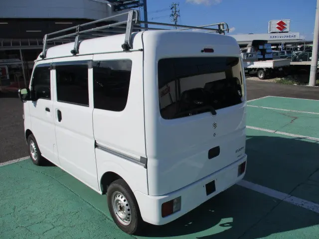 スズキ エブリイ HBD-DA17V(4WD)の写真8