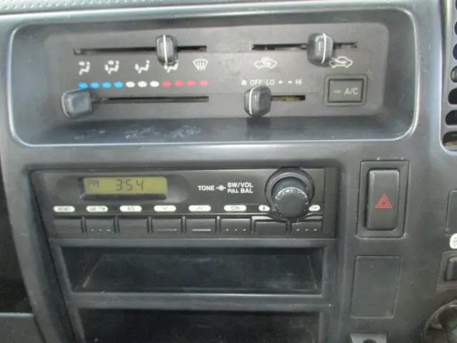 トヨタ ダイナ BDG-XZU304A(2WD)の写真40
