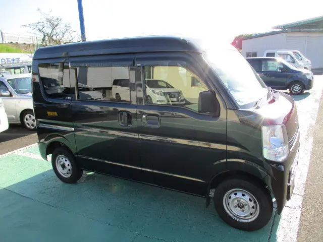 スズキ エブリイ HBD-DA17V(4WD)の写真5