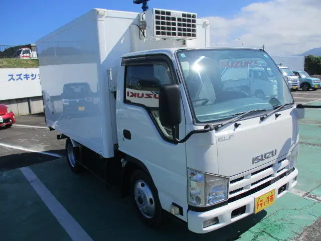 いすゞ エルフ BKG-NJS85AN(4WD)の写真5