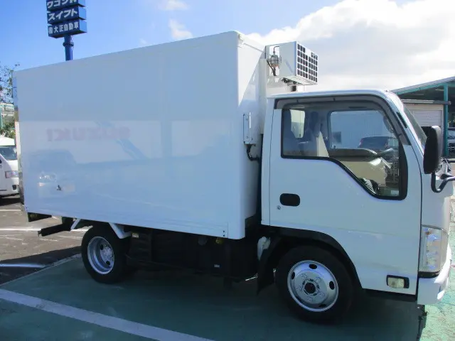 いすゞ エルフ BKG-NJS85AN(4WD)の写真6