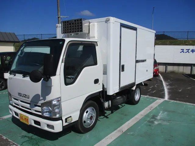 いすゞ エルフ BKG-NJS85AN(4WD)の写真11