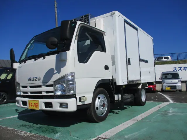 いすゞ エルフ BKG-NJS85AN(4WD)の写真12