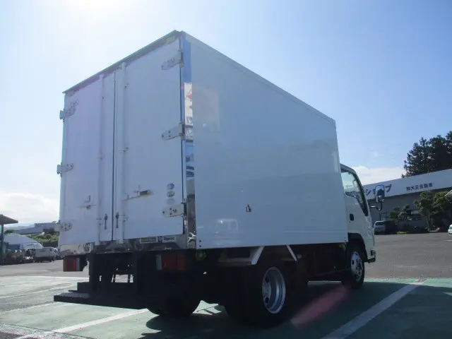 いすゞ エルフ BKG-NJS85AN(4WD)の写真15