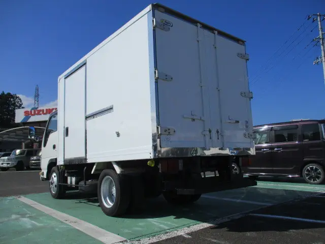 いすゞ エルフ BKG-NJS85AN(4WD)の写真16
