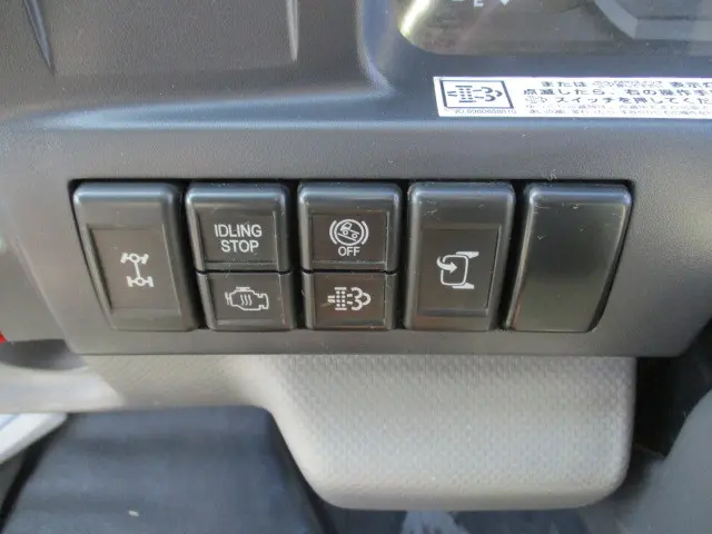 いすゞ エルフ BKG-NJS85AN(4WD)の写真36