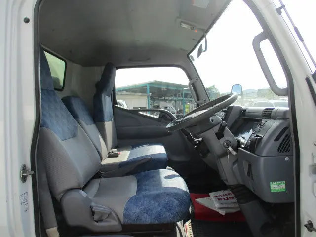 いすゞ エルフ BKG-NJS85AN(4WD)の写真48