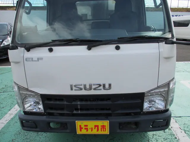 いすゞ エルフ BKG-NKR85AN(2WD)の写真13