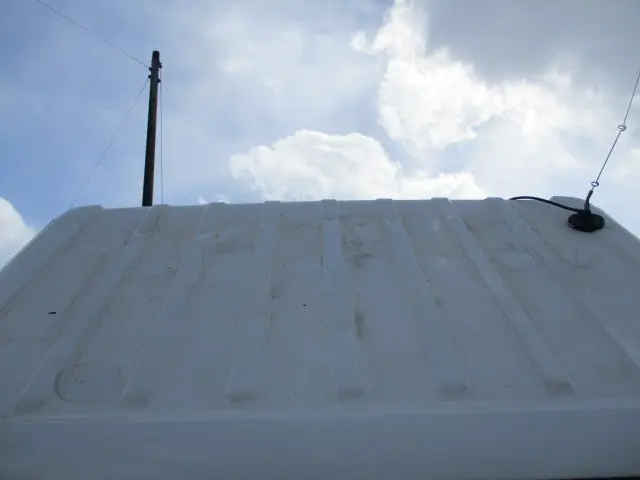 いすゞ エルフ BKG-NKR85AN(2WD)の写真15