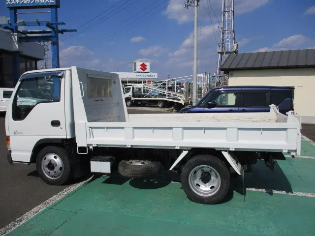 いすゞ エルフ KK-NKR71ED(2WD)の写真14