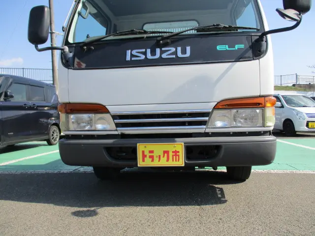 いすゞ エルフ KK-NKR71ED(2WD)の写真17