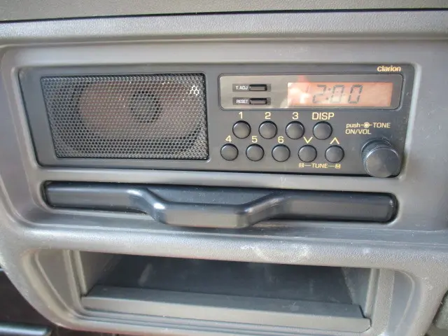 いすゞ エルフ KK-NKR71ED(2WD)の写真34