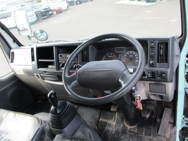 いすゞ エルフ TKG-	NLR85AN(2WD)の写真38