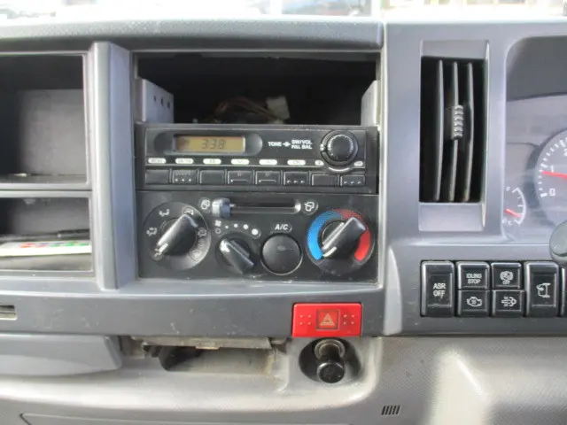 いすゞ エルフ TKG-	NLR85AN(2WD)の写真45