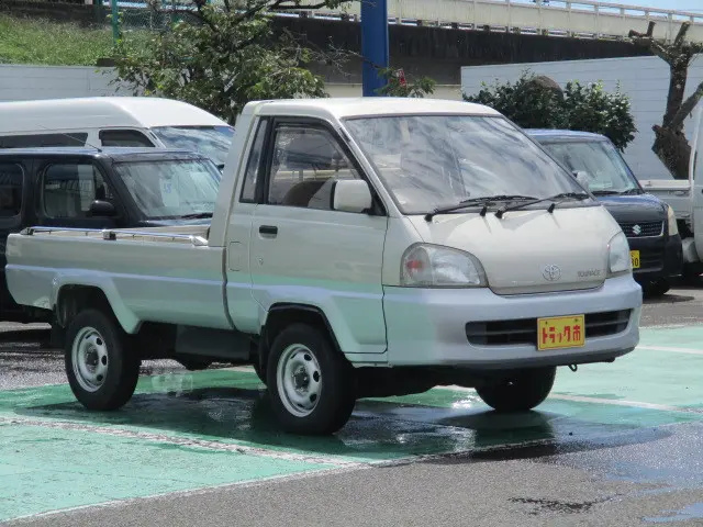 トヨタ タウンエーストラック GC-KM80(4WD)の写真3