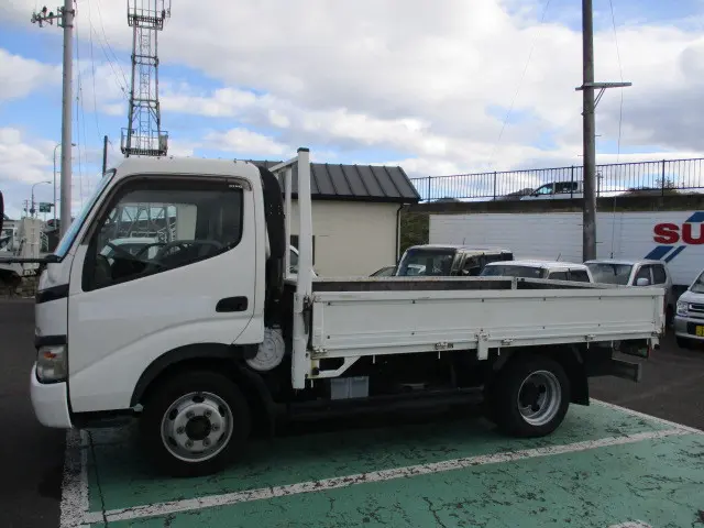 日野 デュトロ PB-XZU401(2WD)の写真10