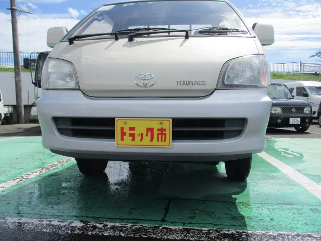 トヨタ タウンエーストラック GC-KM80(4WD)の写真12