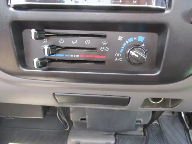 トヨタ タウンエーストラック GC-KM80(4WD)の写真34
