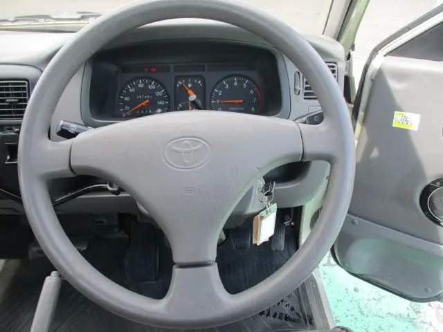 トヨタ タウンエーストラック GC-KM80(4WD)の写真35