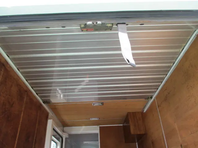 三菱 キャンターガッツ KC-FB511B(2WD)の写真10