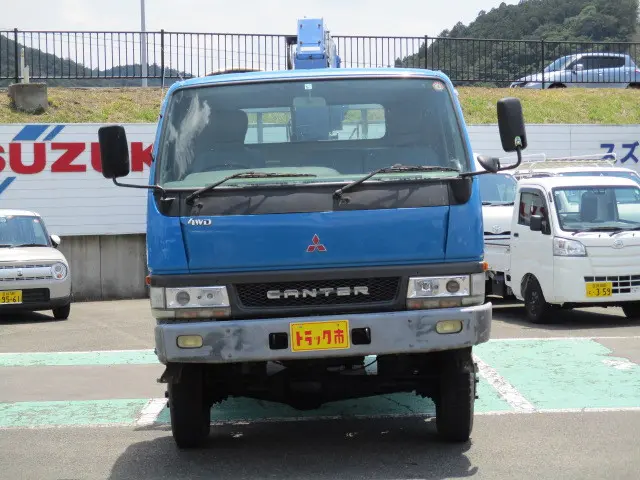 三菱 キャンター KK-FG63EE(4WD)の写真3