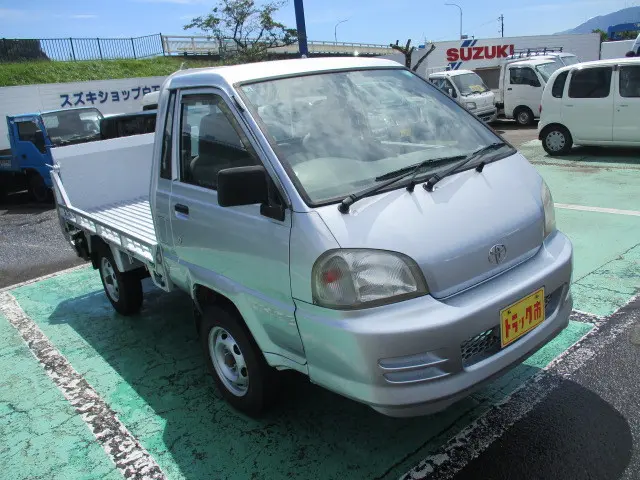 トヨタ ライトエーストラック GC-KM80(4WD)の写真4