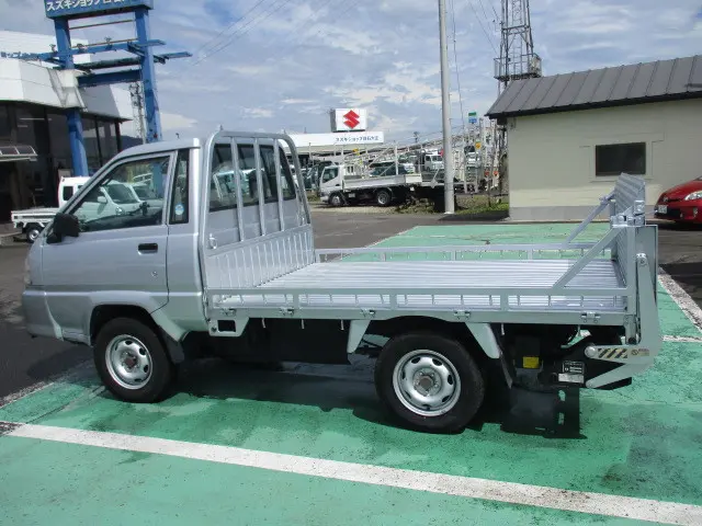 トヨタ ライトエーストラック GC-KM80(4WD)の写真9