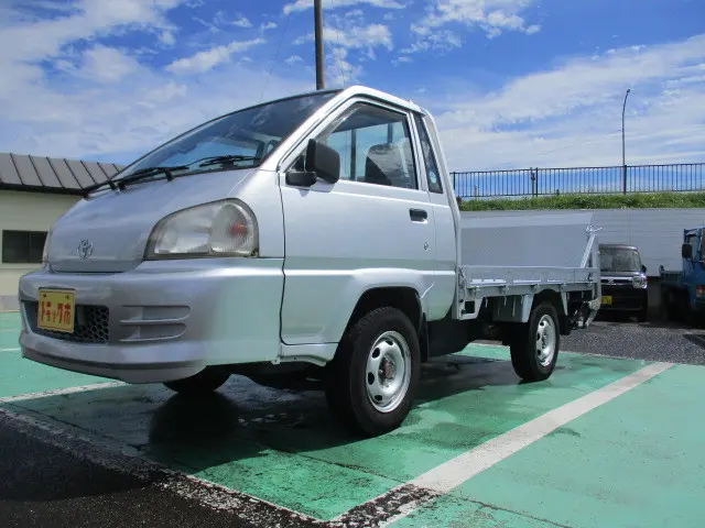 トヨタ ライトエーストラック GC-KM80(4WD)の写真11