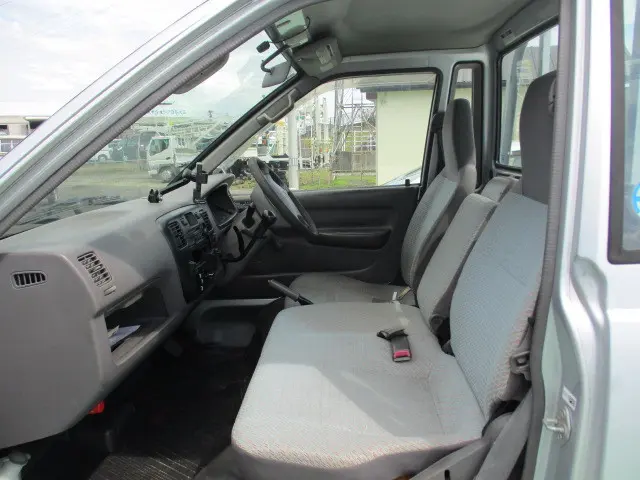 トヨタ ライトエーストラック GC-KM80(4WD)の写真20