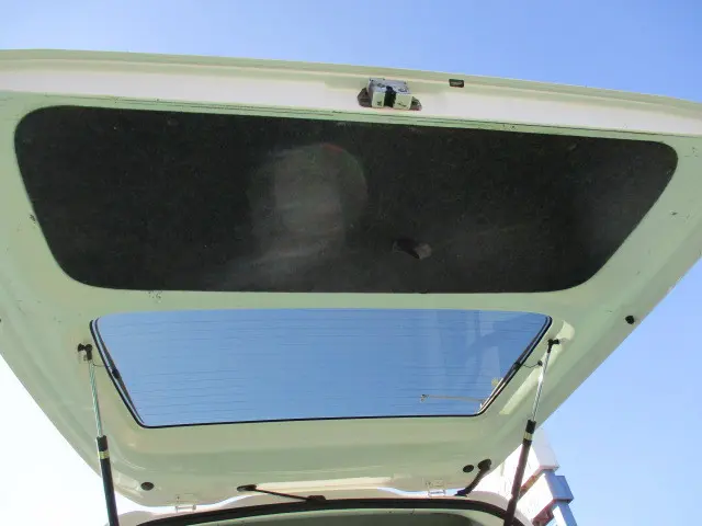 ダイハツ ハイゼットバン EBD-S331V(4WD)の写真22