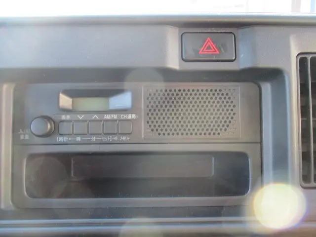 ダイハツ ハイゼットバン EBD-S331V(4WD)の写真31