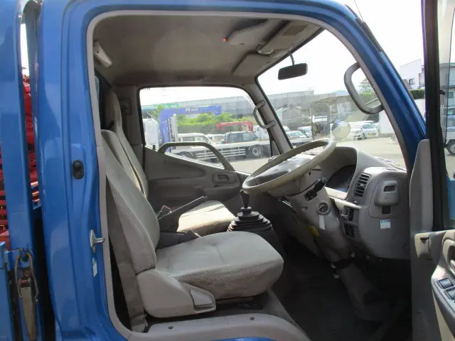日野 デュトロ KK-XZU307M(2WD)の写真31