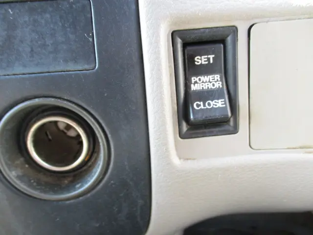 日野 デュトロ KK-XZU307M(2WD)の写真38