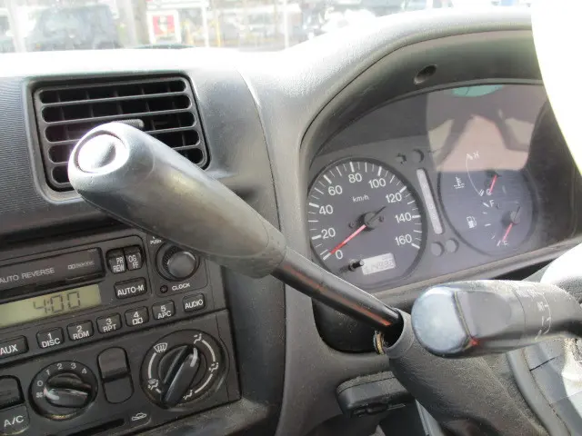 マツダ ボンゴブローニィトラック KG-SK54T(2WD)の写真28