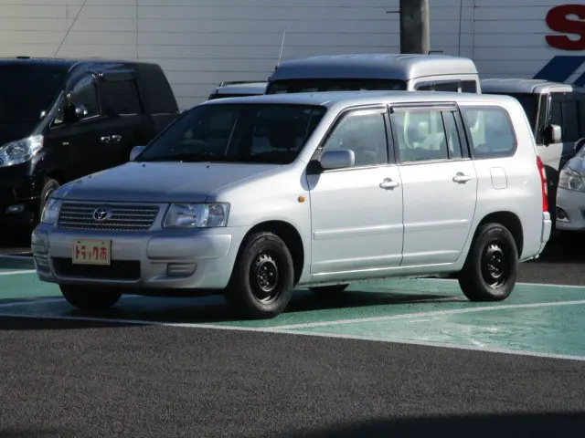 トヨタ サクシードバン KP-NLP51V(2WD)の写真1