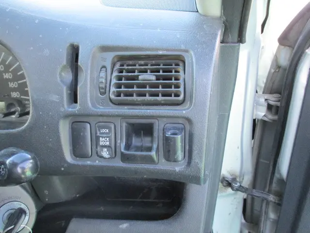 トヨタ サクシードバン KP-NLP51V(2WD)の写真25