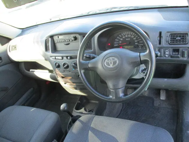 トヨタ サクシードバン KP-NLP51V(2WD)の写真26