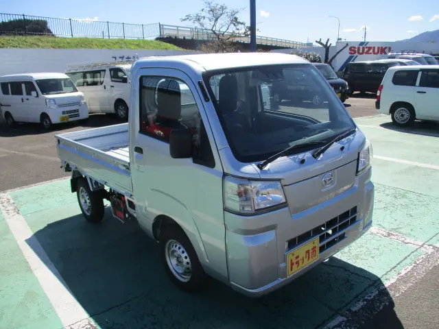 ダイハツ ハイゼットトラック 3BD-S510P(4WD)の写真4
