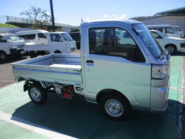 ダイハツ ハイゼットトラック 3BD-S510P(4WD)の写真5