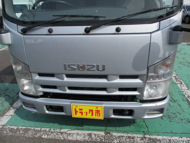 いすゞ エルフ TKG-NLR85AN(2WD)の写真13