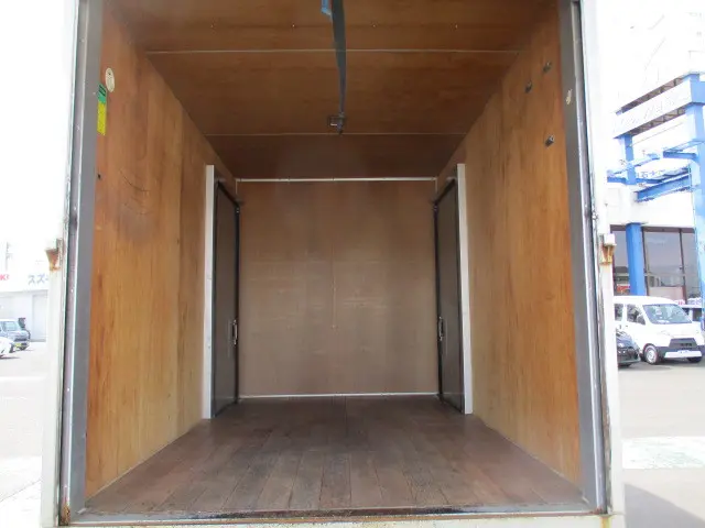 いすゞ エルフ TKG-NLR85AN(2WD)の写真23