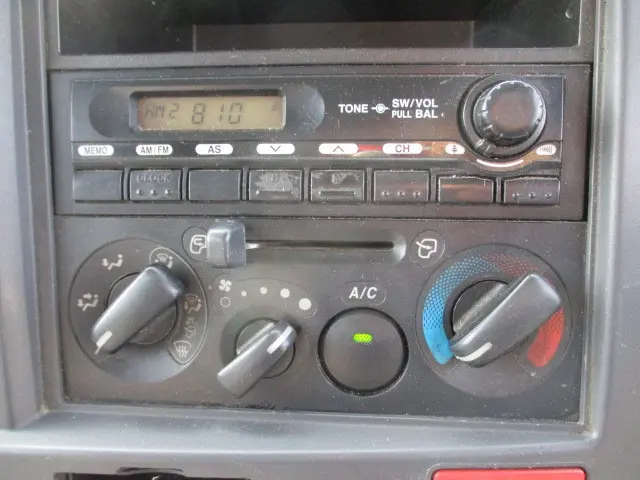 いすゞ エルフ TKG-NLR85AN(2WD)の写真36