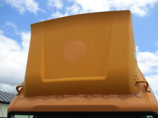 いすゞ エルフ BDG-NPR85AN(2WD)の写真16