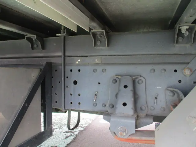 いすゞ エルフ BDG-NPR85AN(2WD)の写真20