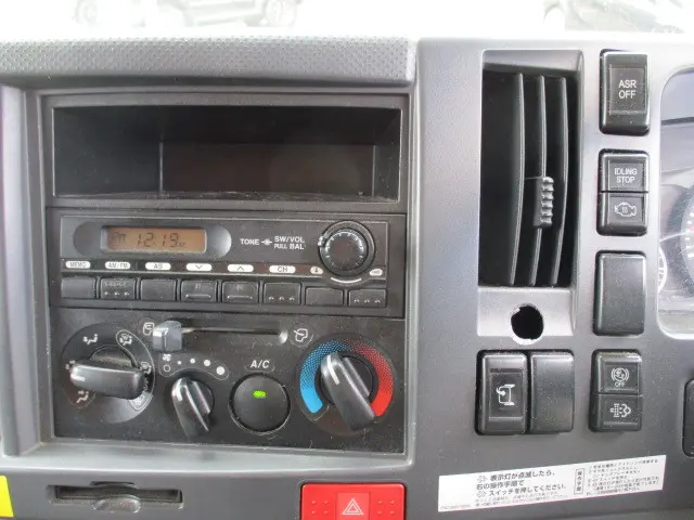 いすゞ エルフ BDG-NPR85AN(2WD)の写真35