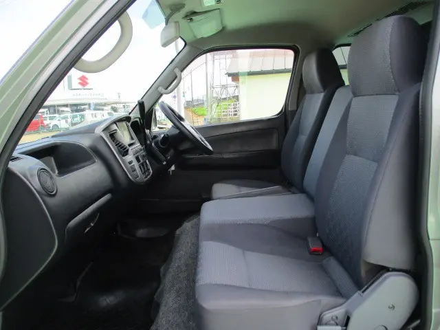 日産 キャラバン LDF-VWME25(4WD)の写真17