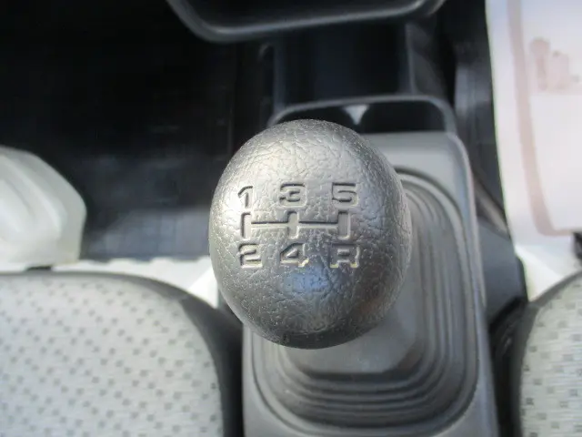 スズキ キャリイ EBD-DA16T(4WD)の写真30