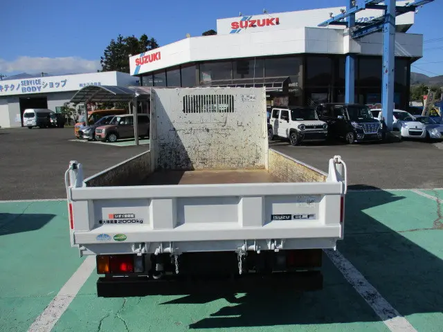 いすゞ エルフ TPG-NJR85AD(2WD)の写真10